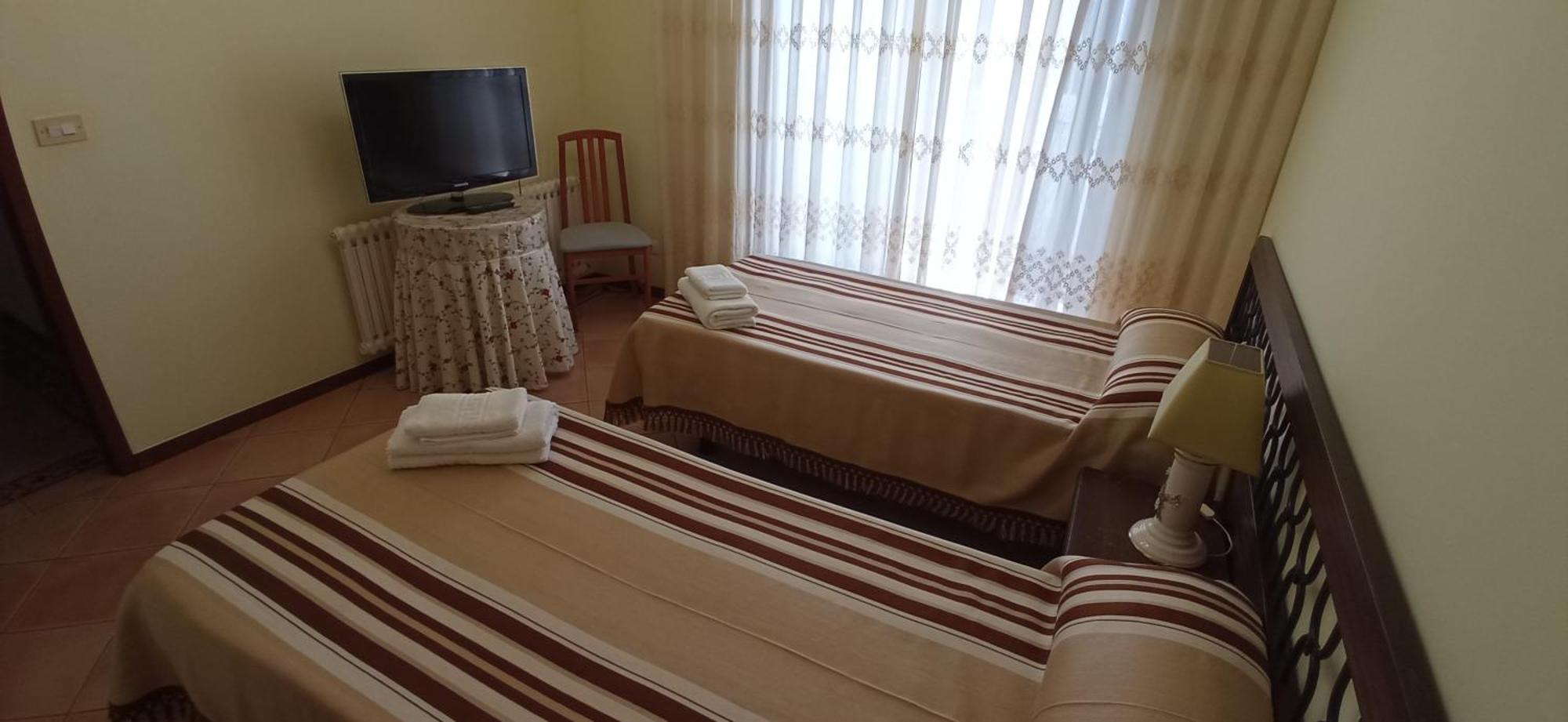Casa Independiente Para Grandes Grupos Y Familias Valeixe Exteriör bild