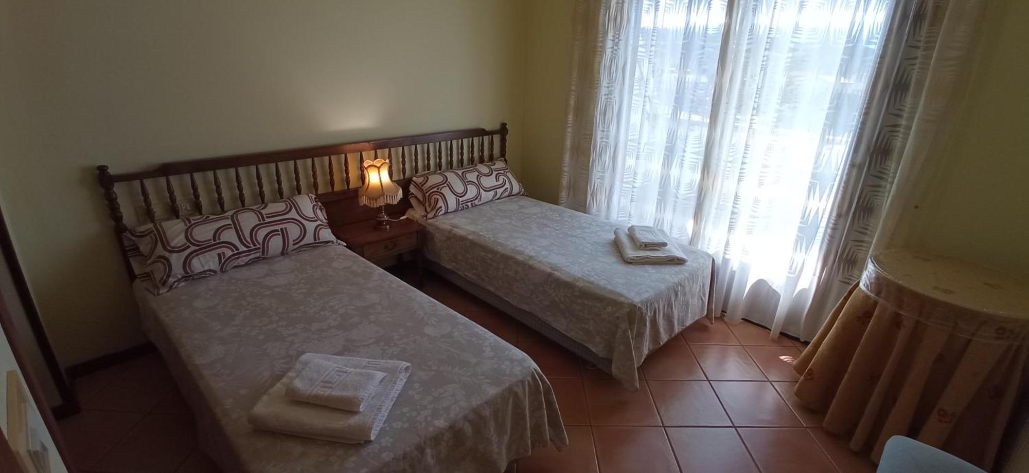 Casa Independiente Para Grandes Grupos Y Familias Valeixe Exteriör bild
